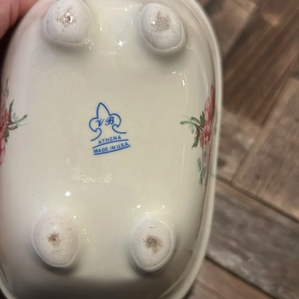 Athena Pottery Vintage Bathroom Vanity Set soap/trinket dish, bath tub